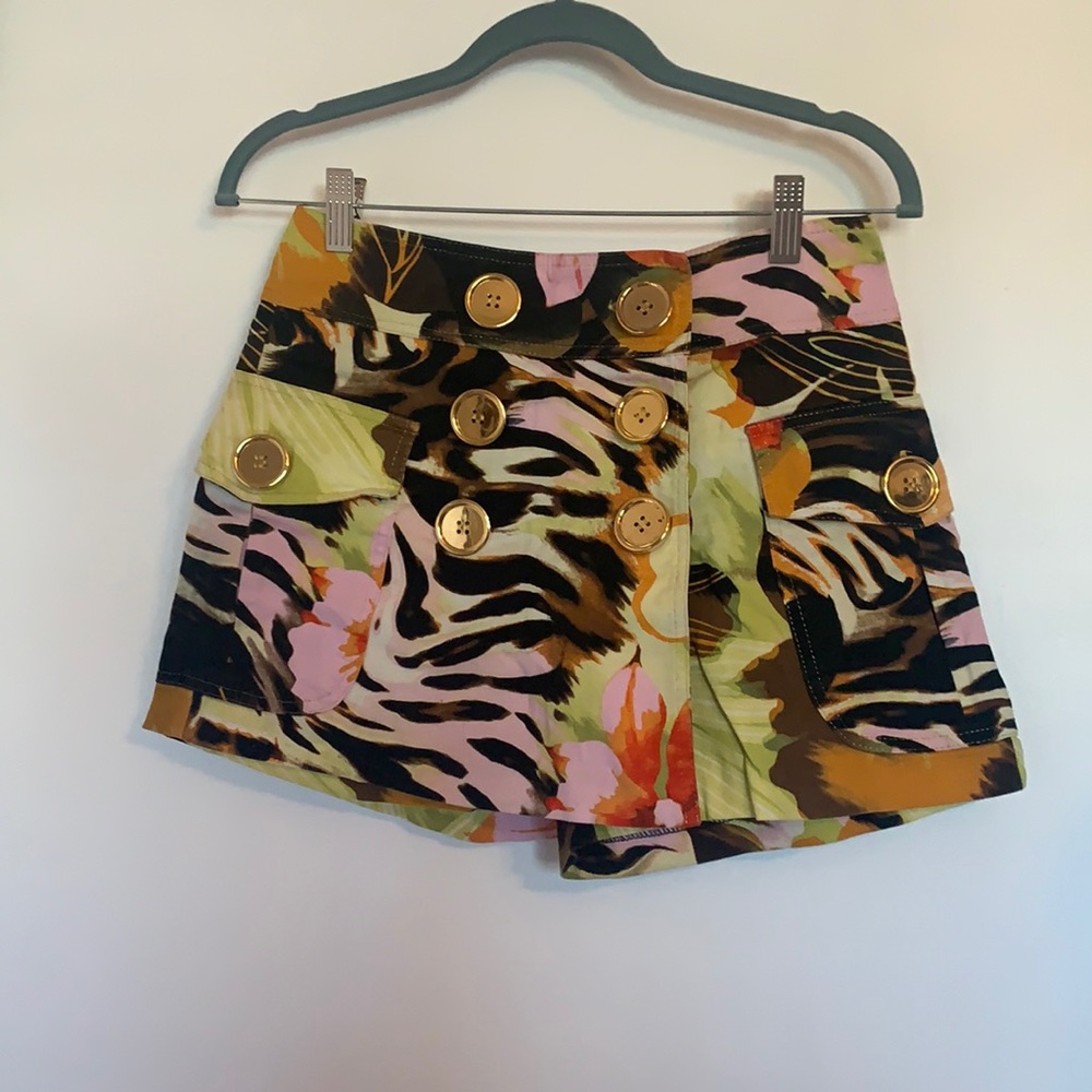 Cache skort